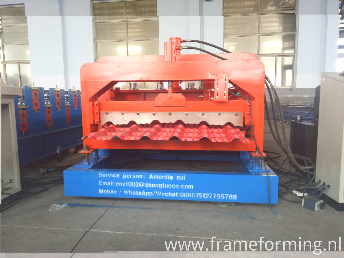 step tile roll forming machine